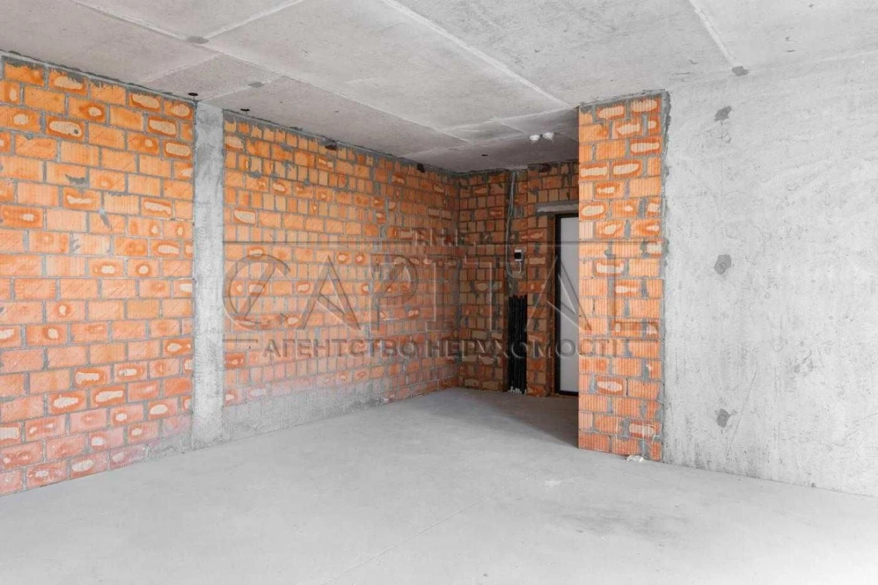 ПРОДАЖ / Квартира, 3 кімнати, ЖК "Зарічний"