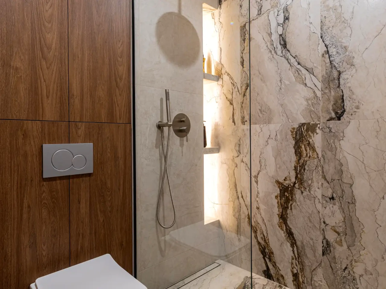 Продаж квартири 1-кімн. 41 м² 3/26 пов.