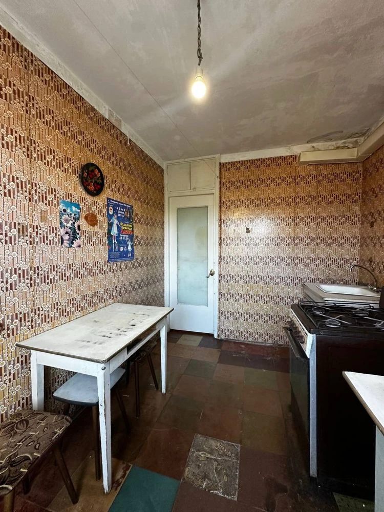 For Sale: 3 rooms, Victory — 1
