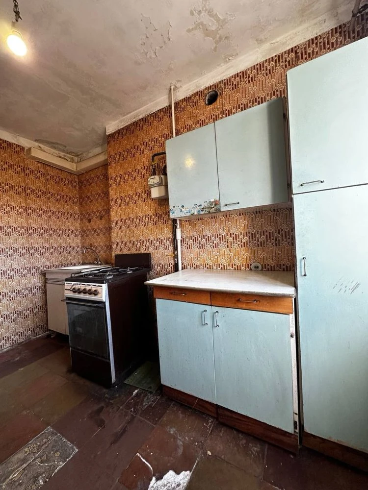 For Sale: 3 rooms, Victory — 1