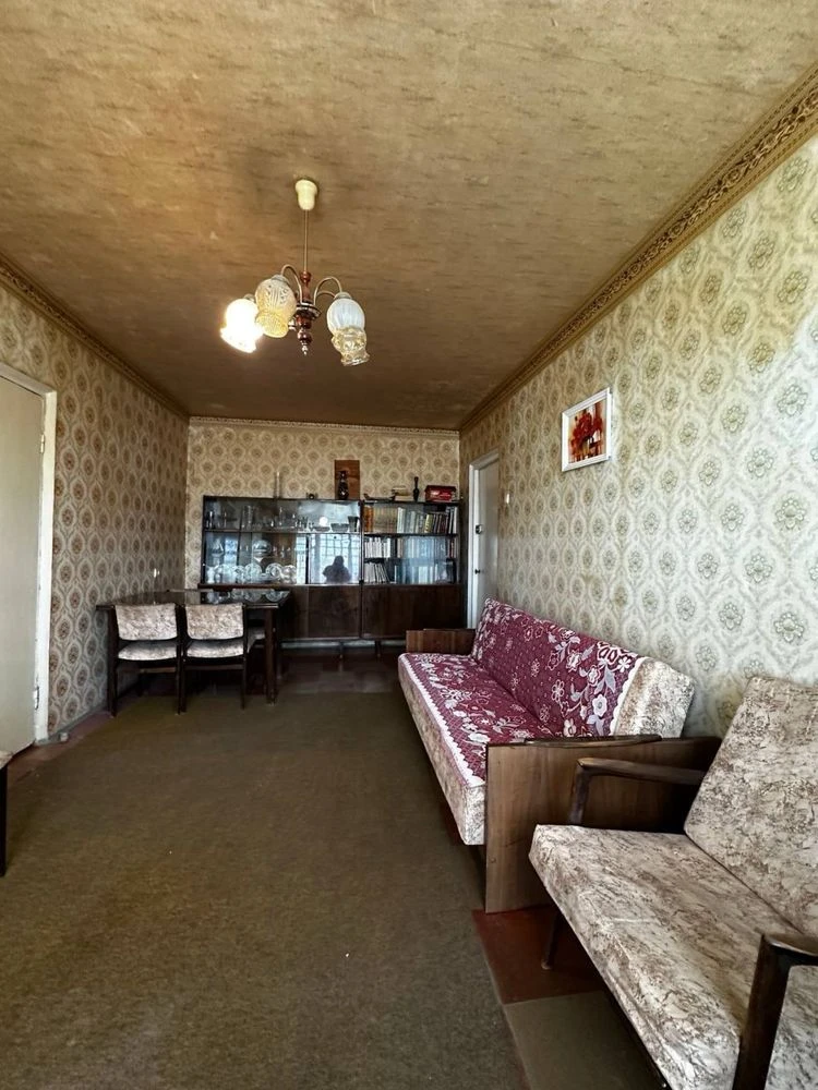 For Sale: 3 rooms, Victory — 1