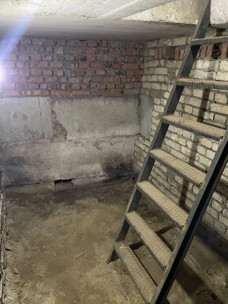 Продажа гаража АК-27, Півці