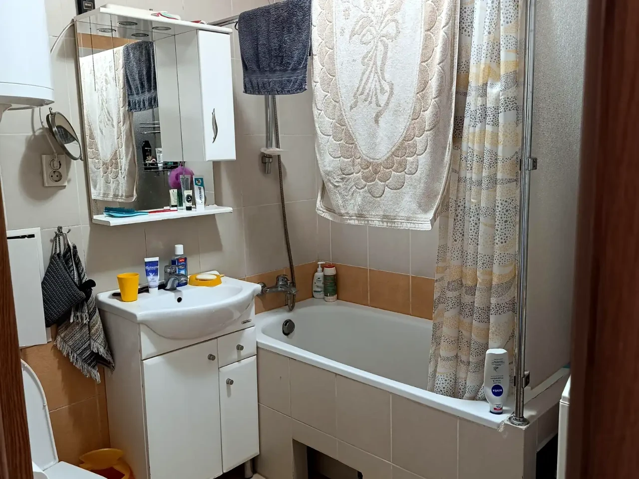 Rent 3-room apartment 56.2 m² on the 6th floor.