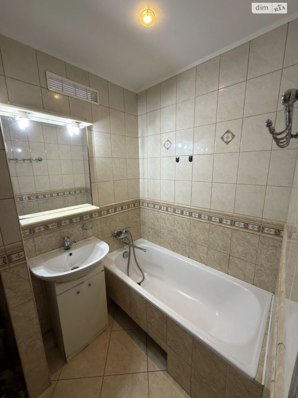Long-Term Rental - Apartment