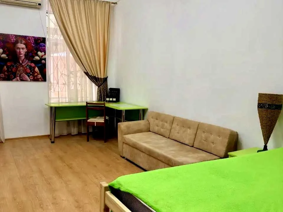 Квартира. Київ, вулиця Шота Руставелі