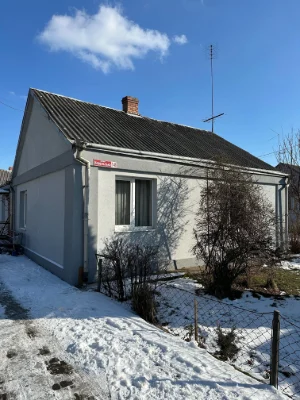 Land plot with a house in Lutsk (near the Kovelskaya street)
