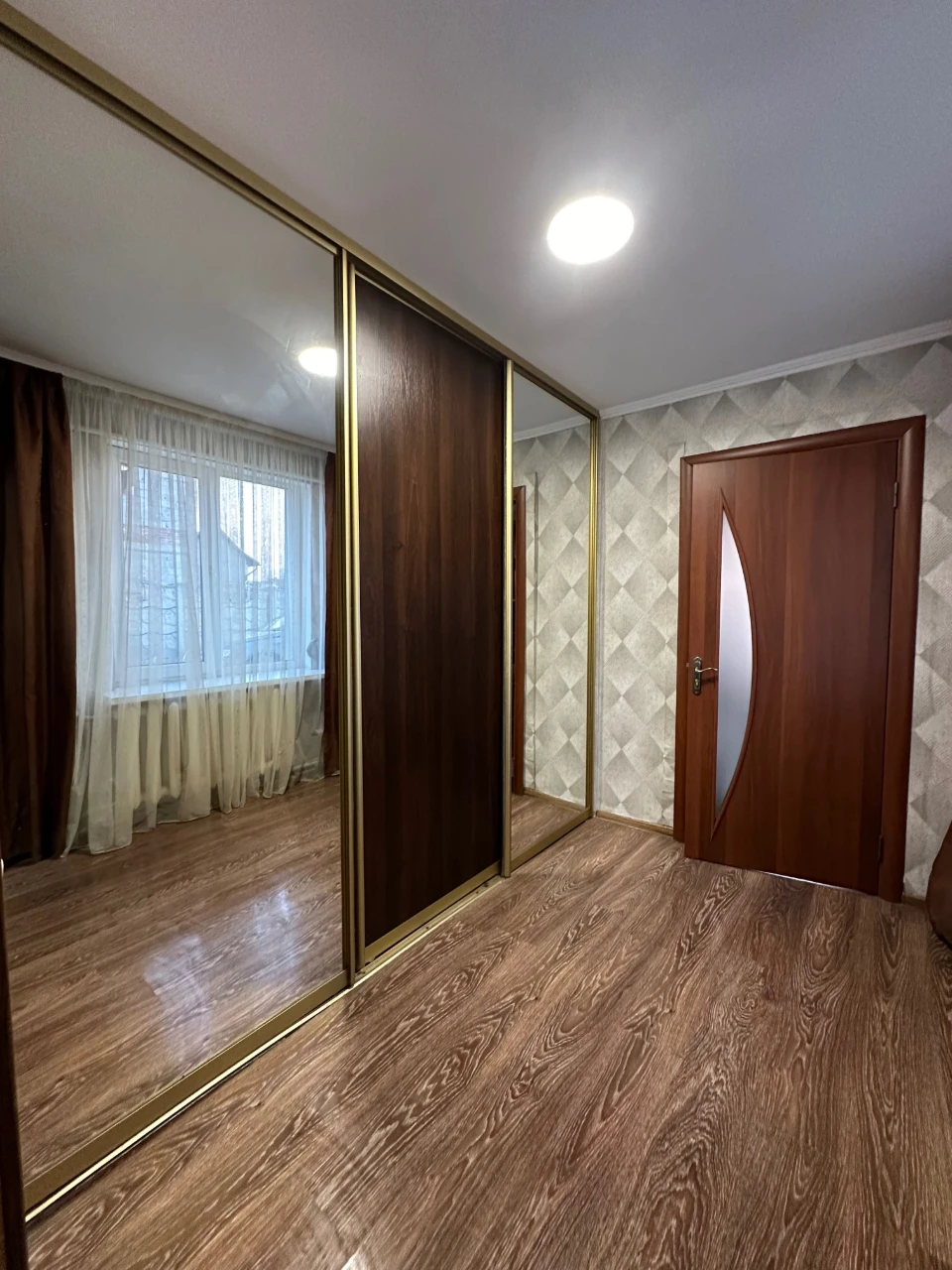 Land plot with a house in Lutsk (near the Kovelskaya street)