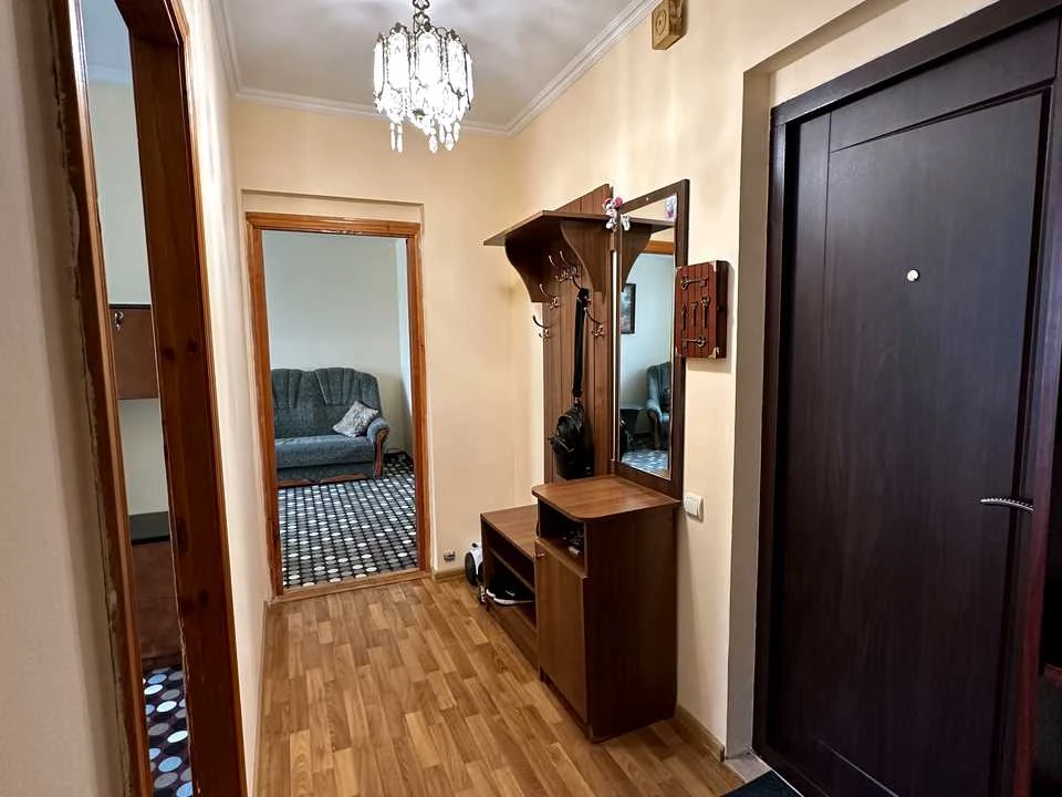 Apartment. Lviv, Red Poplar Avenue