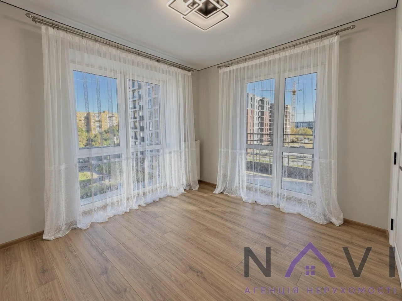 Sale of a 2-bedroom apartment | West Towers residential complex