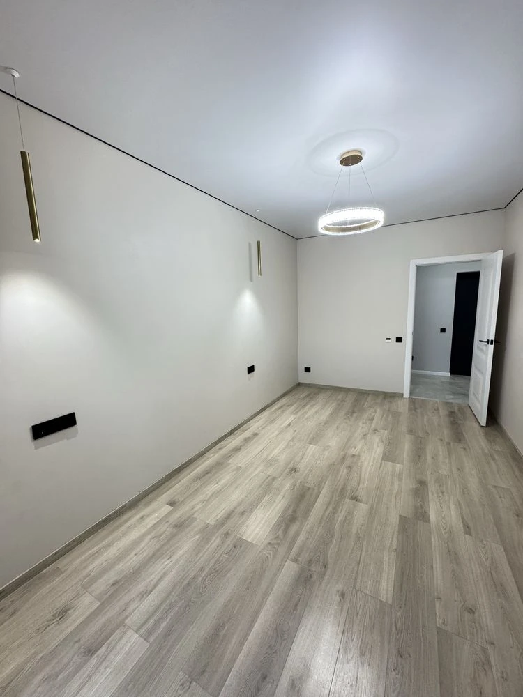 Apartment with renovation in the prestigious "Aristocrat" residential complex