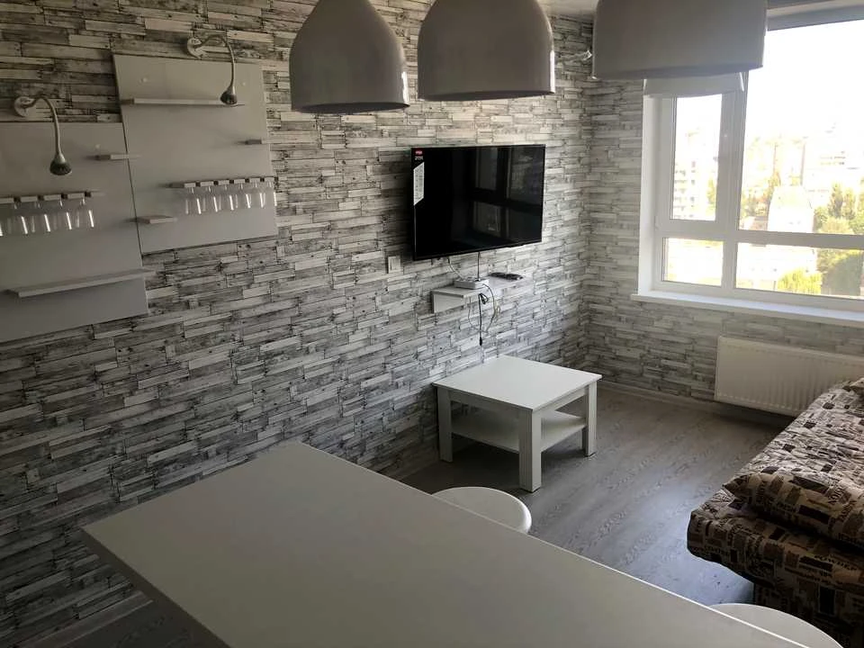 Apartment. Sholudenko st.