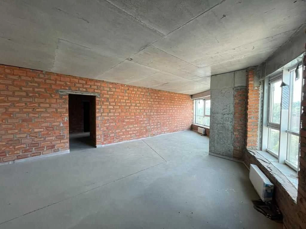 Продам двокімнатну квартиру (100 м²) у Києві, Голосіївський
