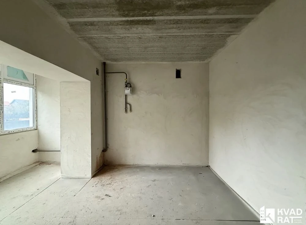 APARTMENT FOR SALE - 2 rooms, all communications, 1st floor, BAM