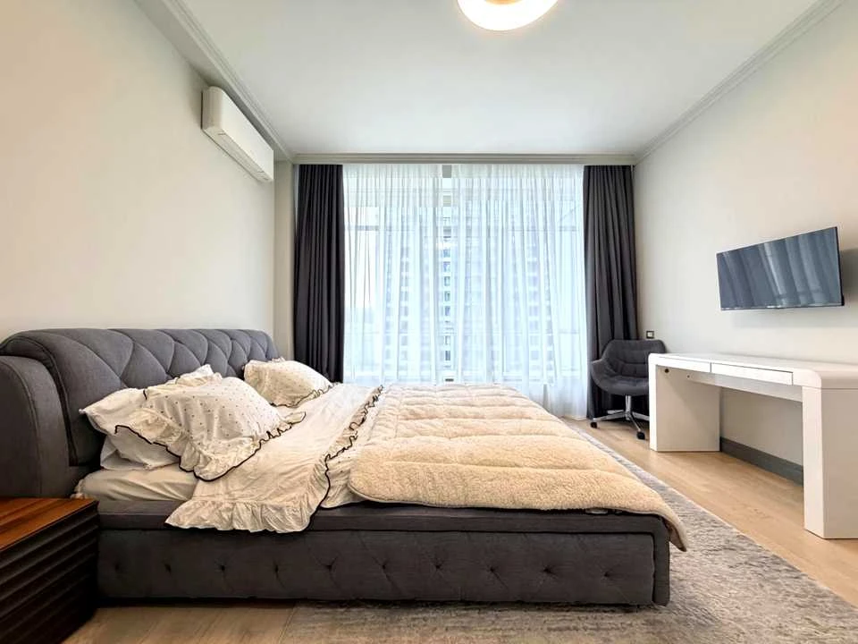 Apartment. Andriy Verkholyd Street, Kyiv