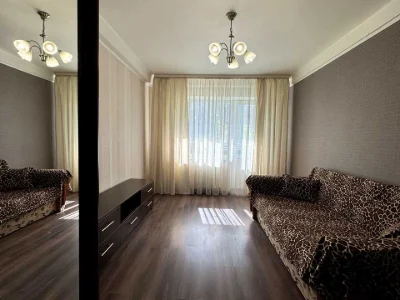 Apartment. Kyiv, Kharkiv Street