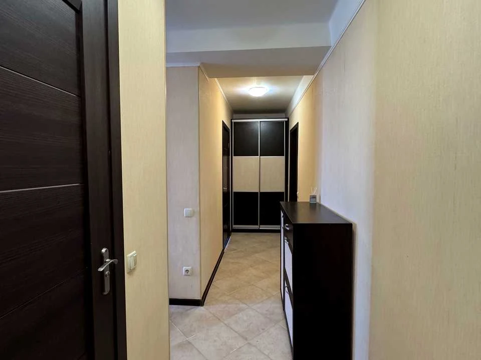 Apartment. Kyiv, Kharkiv Street