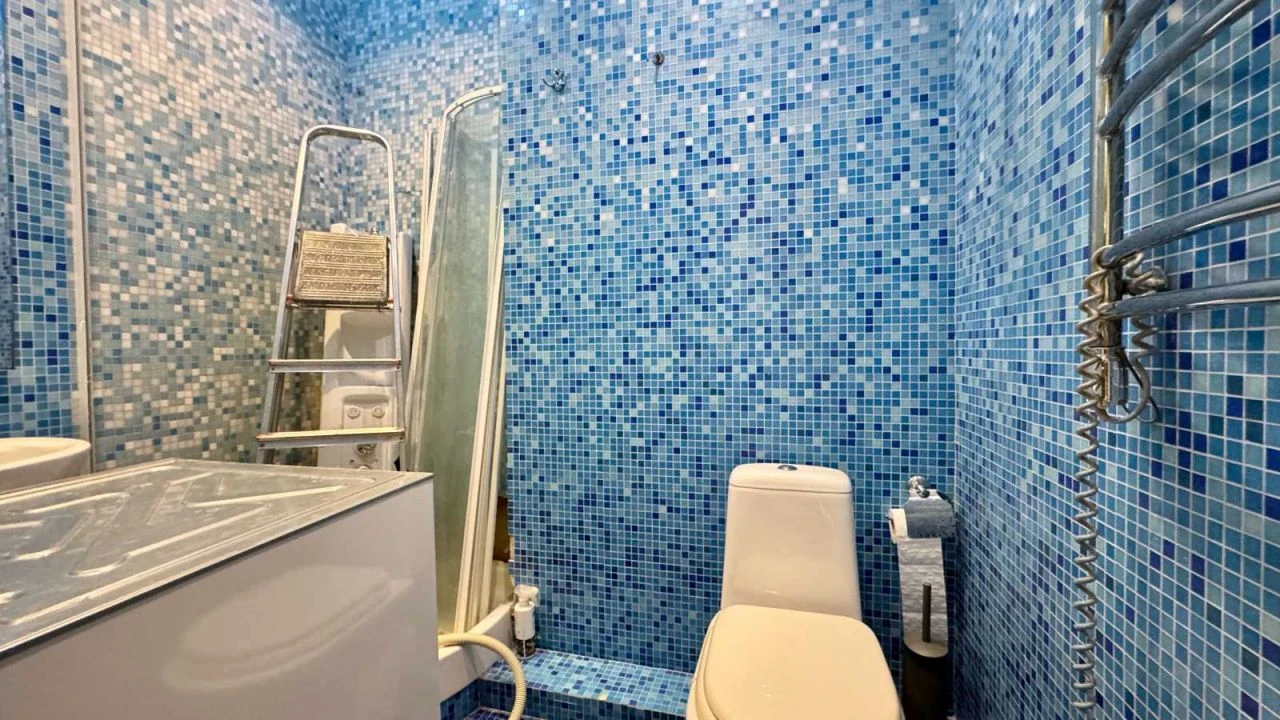 For Sale: Spacious 4-bedroom apartment (130 sq m) in Kyiv, Pechersk