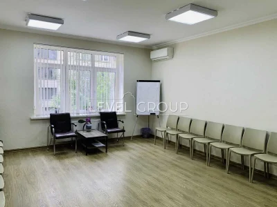 Продаж 3-кімнатної квартири на Подолі, Київ, вул. Щекавицька 30/39