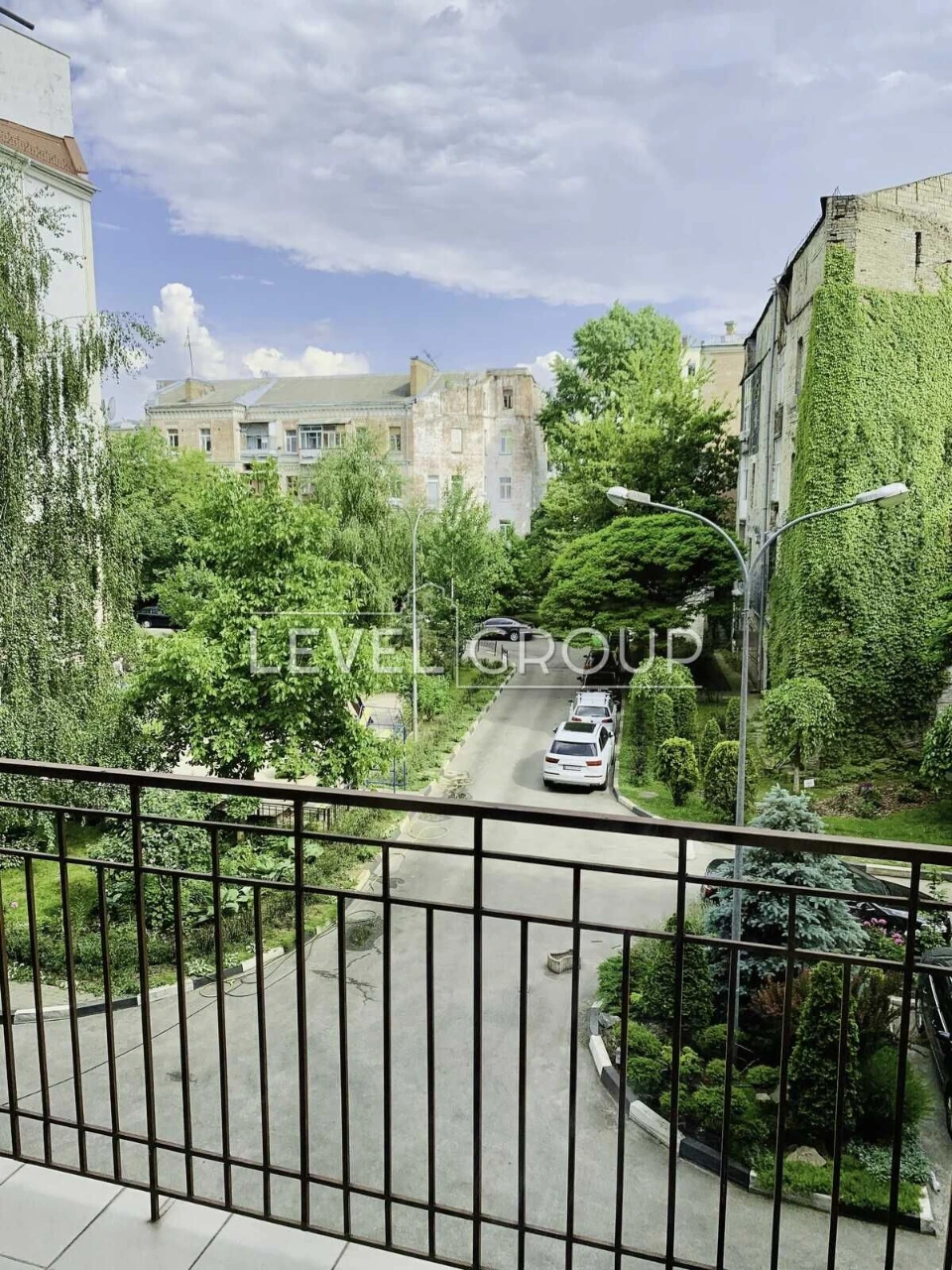 Продаж 3-кімнатної квартири на Подолі, Київ, вул. Щекавицька 30/39