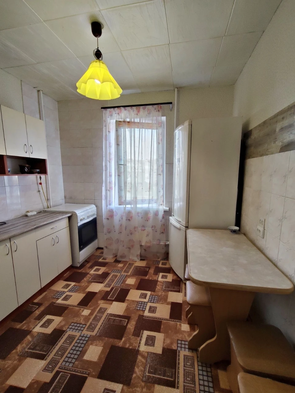 Selling 2-room apartment on Central Avenue