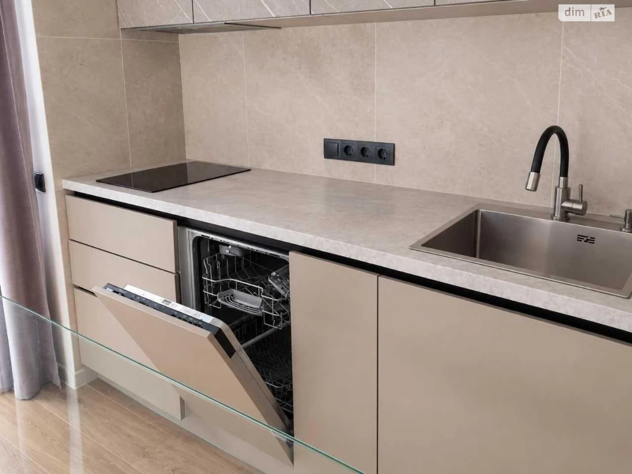 Long-Term Rental Apartment Podilsky