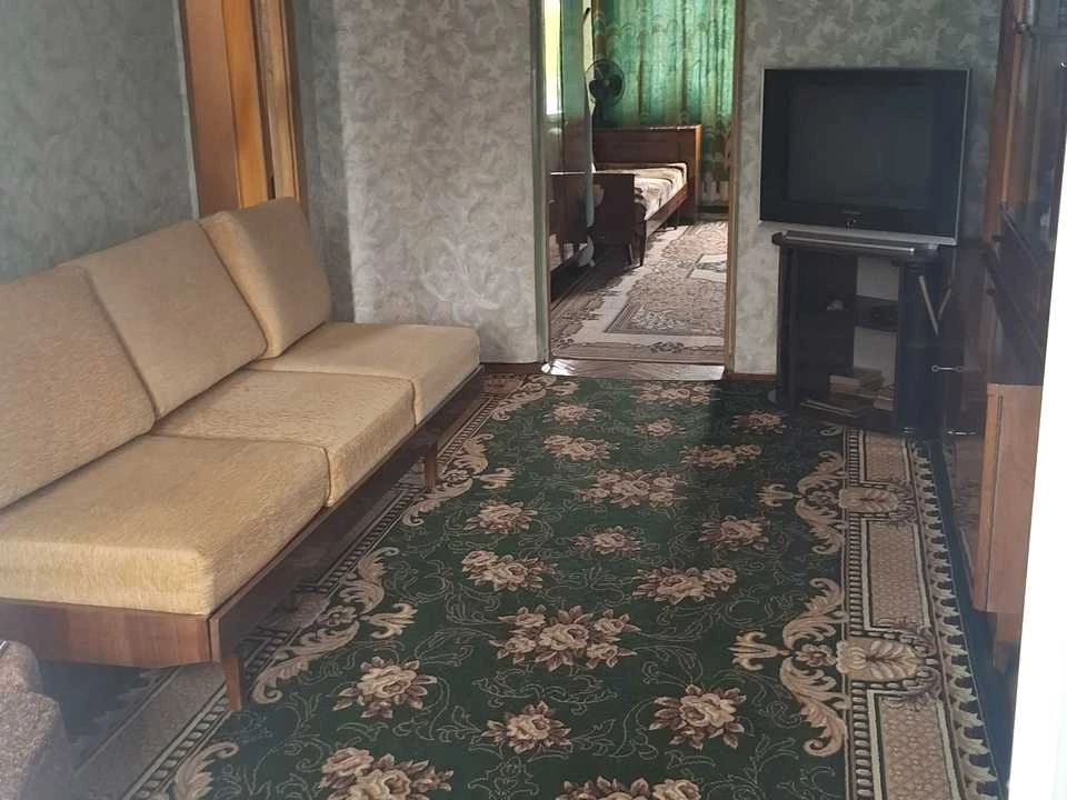 Apartment. Yunosti Street, Kyiv