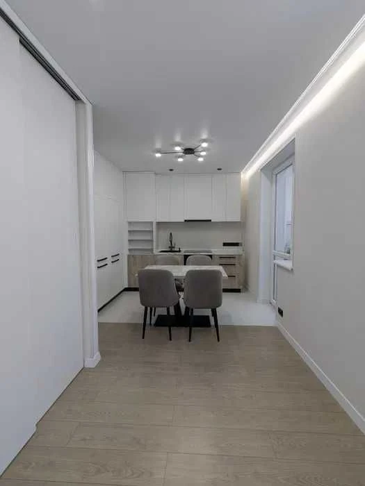 For Sale 2 room apartment 60 sq m New building on the 3rd floor