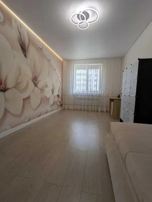 For Sale 2 room apartment 60 sq m New building on the 3rd floor