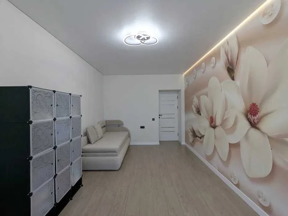 For Sale 2 room apartment 60 sq m New building on the 3rd floor