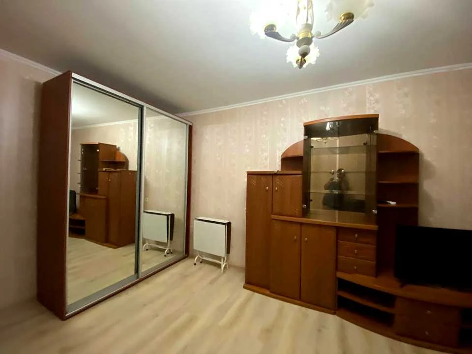 Apartment. Odesa, Lustdorfskoye road, street.