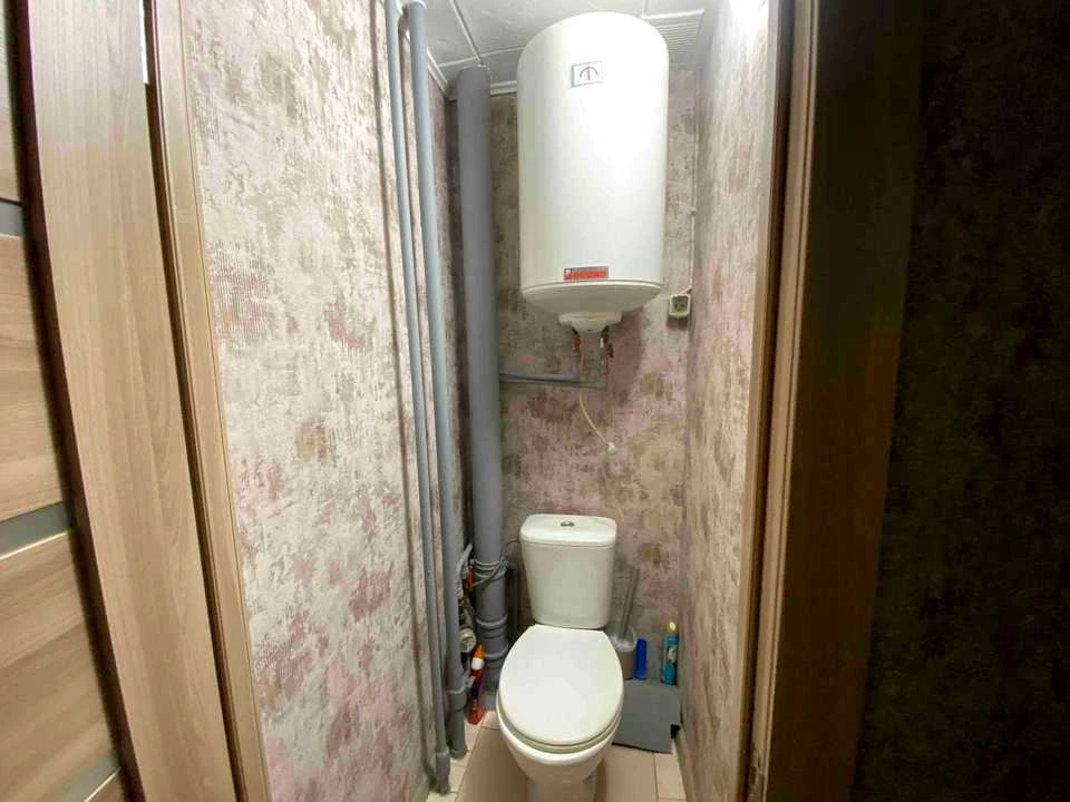 Apartment. Odesa, Lustdorfskoye road, street.