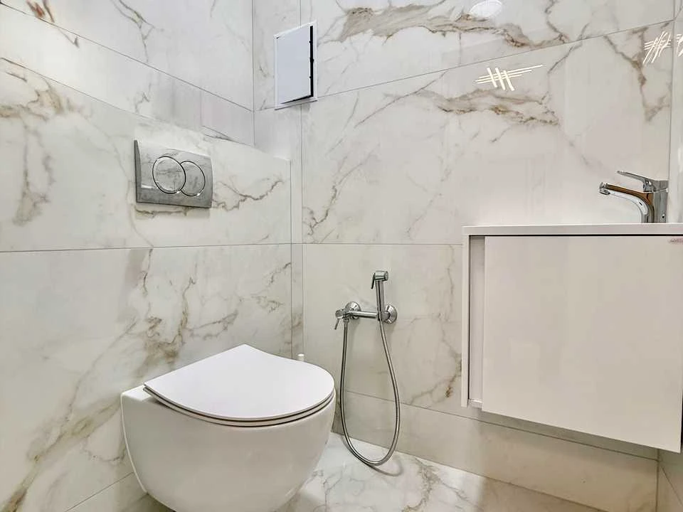 Apartment. Ivano-Frankivsk, Kniazhyne Street