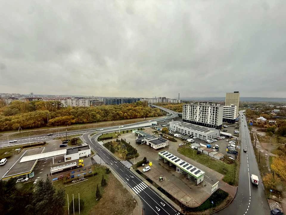 Apartment. Ivano-Frankivsk, Kniazhyne Street