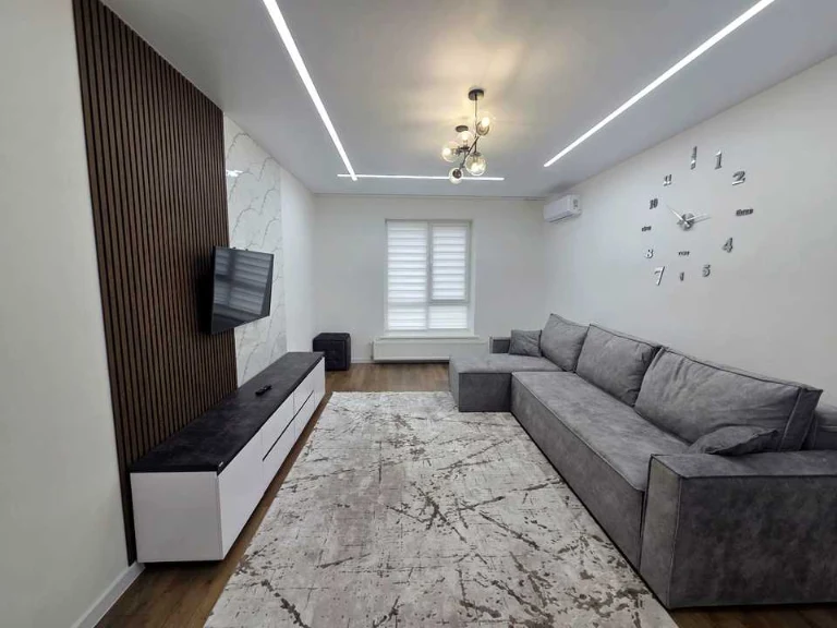 Apartment. Ivano-Frankivsk, Priozernaya st.
