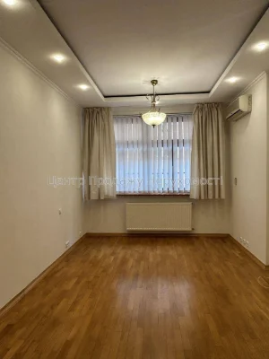 Продається 5-кімнатна квартира 180 м², Київ.