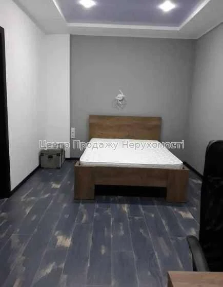 Продається 2-кімнатна квартира 50,7 м² в ЖК "Бруклин", Київ, 7/10 поверх