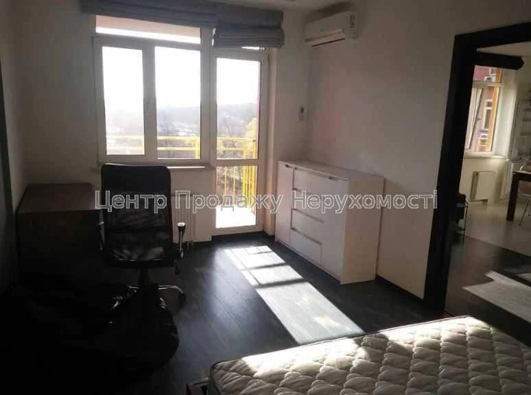 Продається 2-кімнатна квартира 50,7 м² в ЖК "Бруклин", Київ, 7/10 поверх