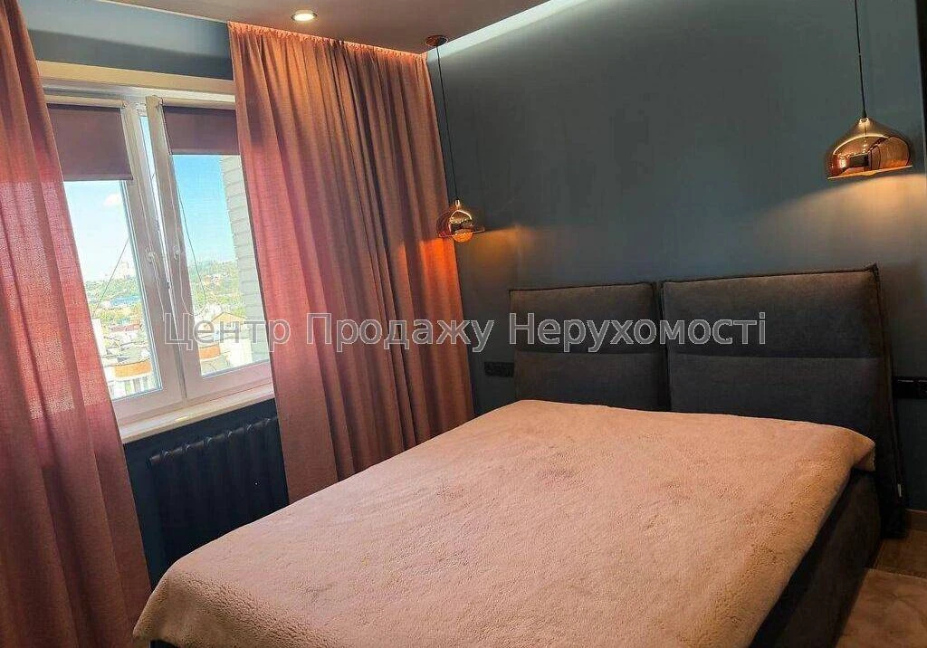 Продаж 2-кімн. квартири, 18/22 поверх, 65.10 м² в Києві.