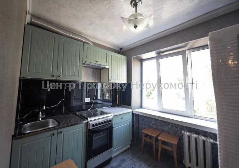 Продаж 1-кімн. квартири 29 м², Київ, 3/5 пов. Відмінне розта