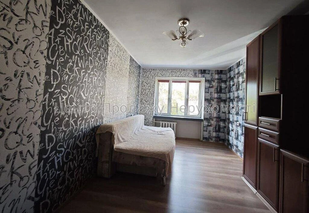 Продажа 1-комнатной квартиры 29 м², Киев, 3/5 этаж