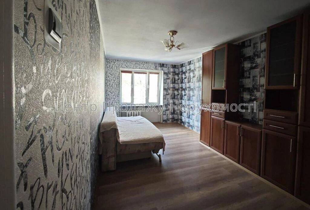 Продажа 1-комнатной квартиры 29 м², Киев, 3/5 этаж