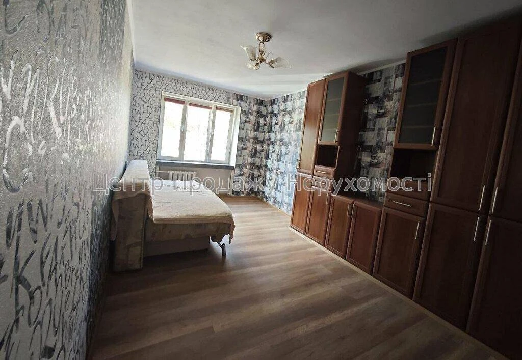 Продажа 1-комнатной квартиры 29 м², Киев, 3/5 этаж