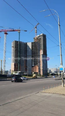 Продажа 3-комнатной квартиры в ЖК "Salut", Киев