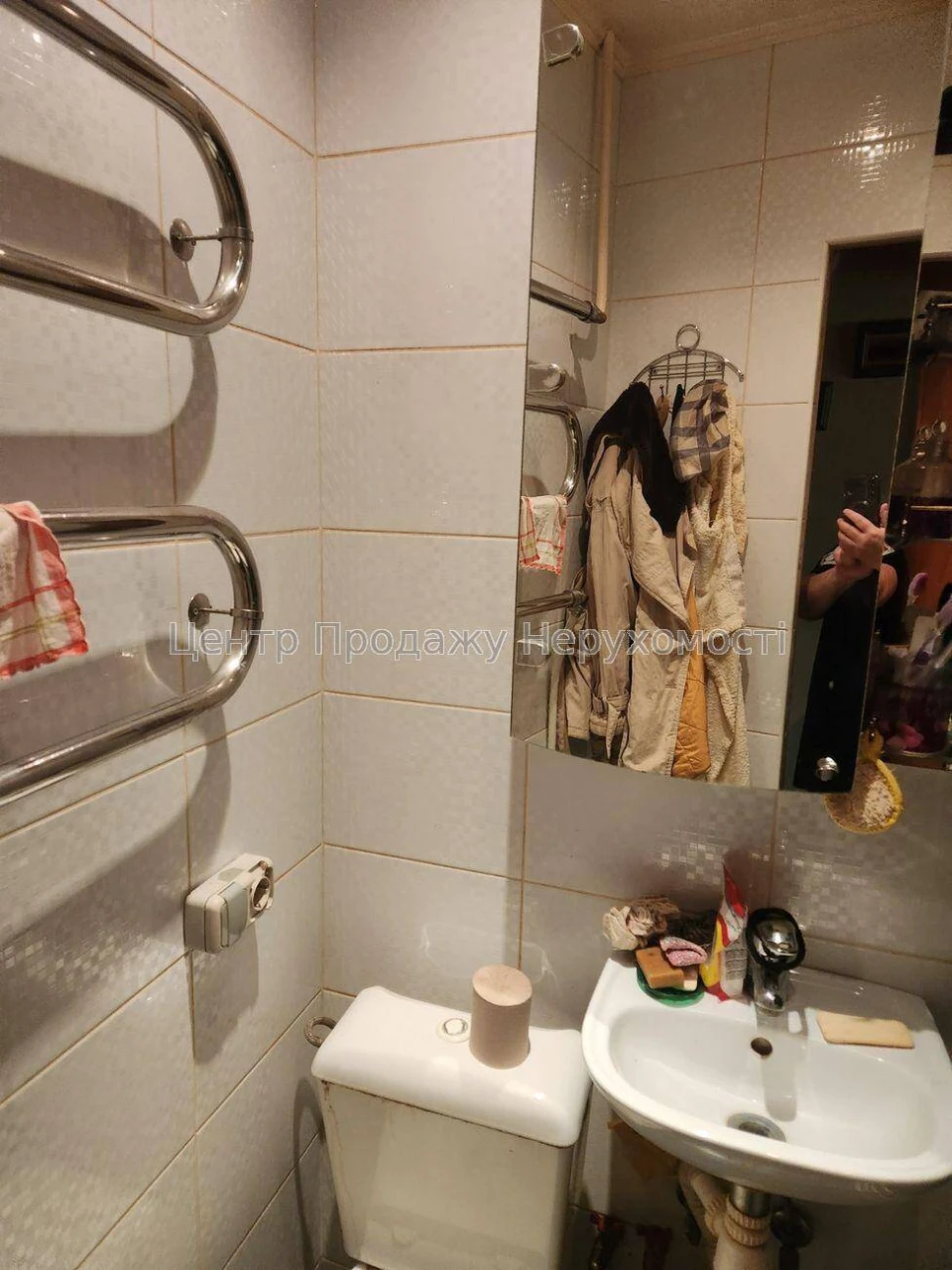 Sale of 1-bedroom apartment 28.5 m², Kyiv, 1st floor of 5 – excellent