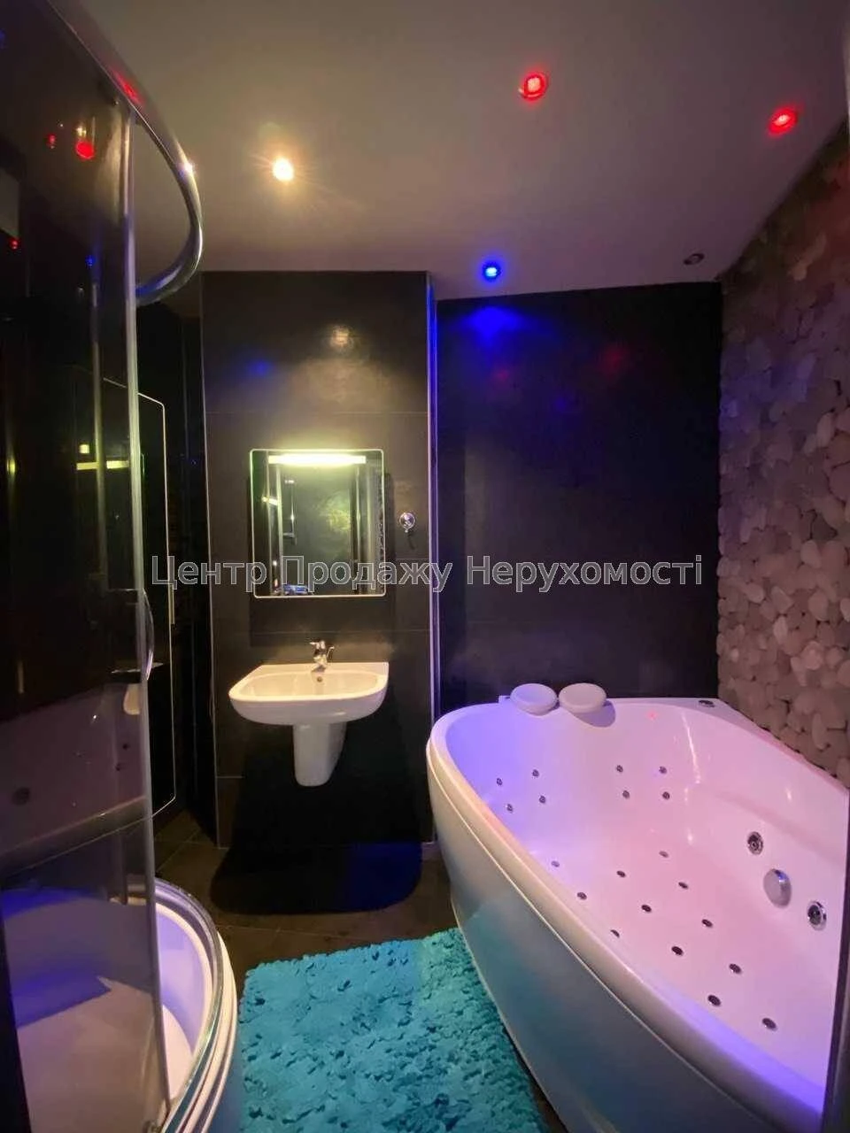 Sale of a 3-room apartment 110 m², 9th/17th floor, Kyiv. Excellent
