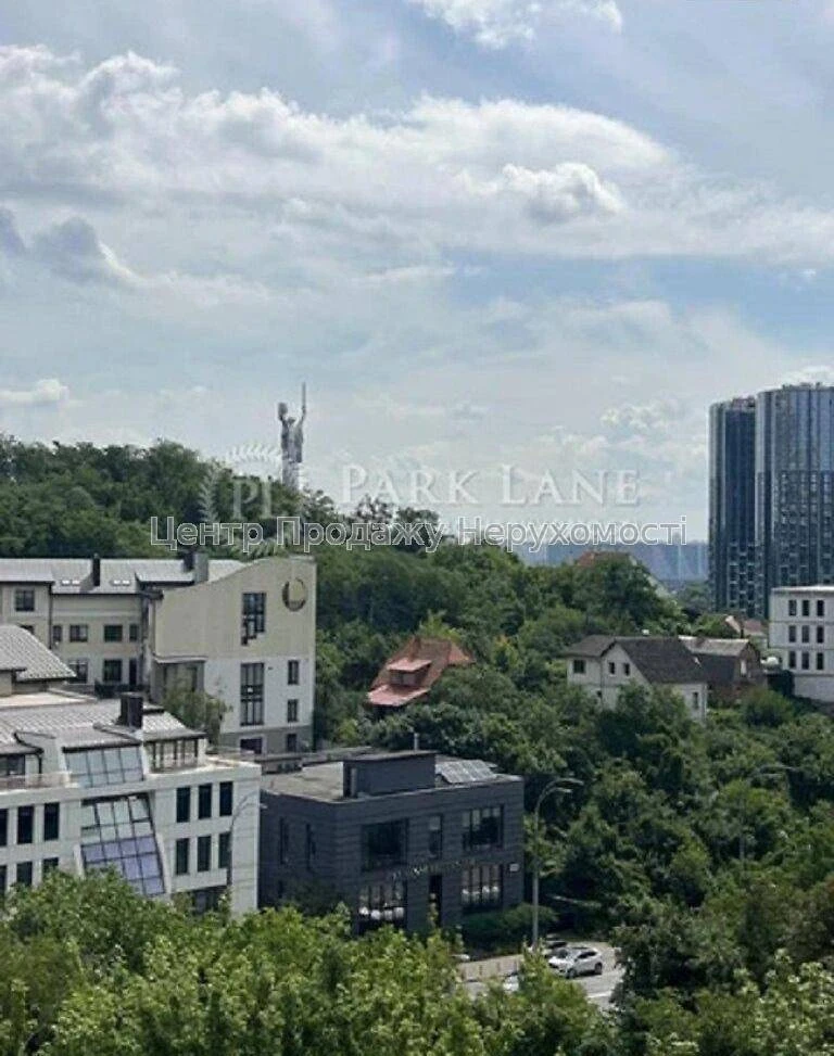 Продаж 3-кімн. квартири, 6/19 пов, 100. 8 м², Київ – комфорт