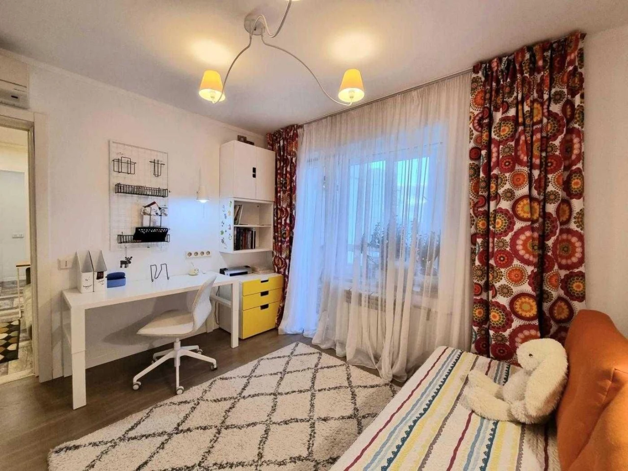 Продаж, 3к квартири з ремонтом на Оболоні, Івасюка, метро Мі
