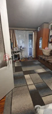 Продам 1-комнатную квартиру, маленький рынок