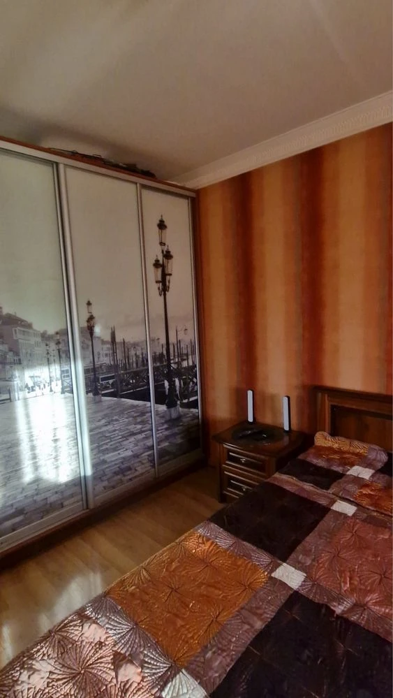 Owner! 3-room apartment with a view on the Bile Lake in Obolona.