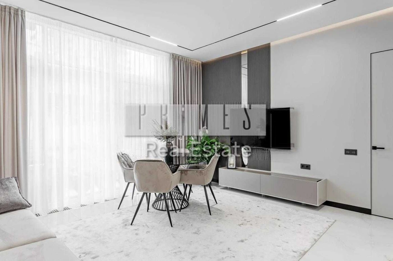 Sale of a 3-bedroom apartment 80m2 with new renovation in the residential complex Boulevard Fontan
